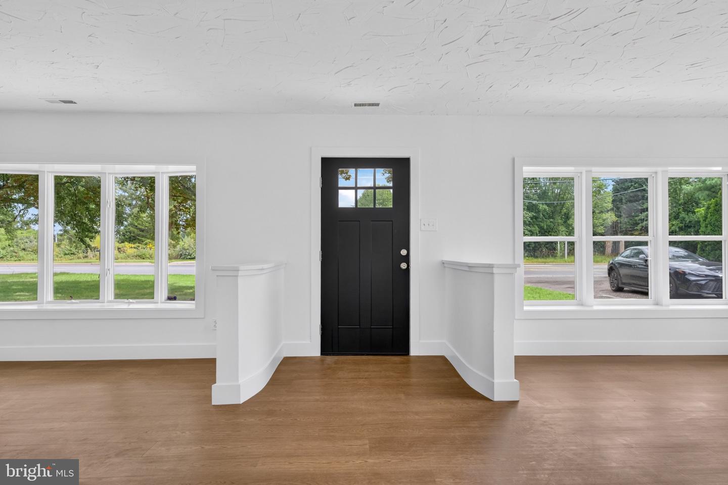 120 Tuckahoe Rd Property Photo 5