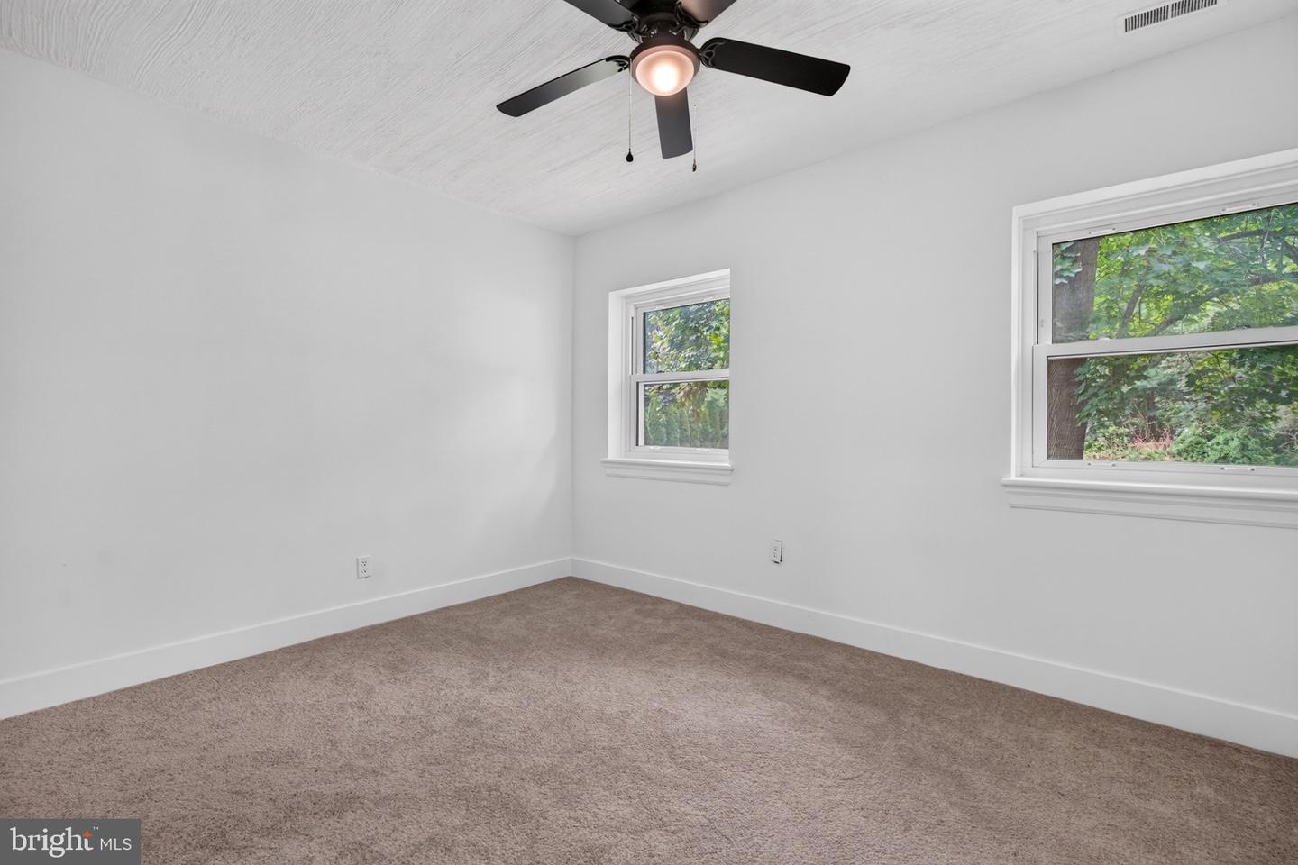 120 Tuckahoe Rd Property Photo 20