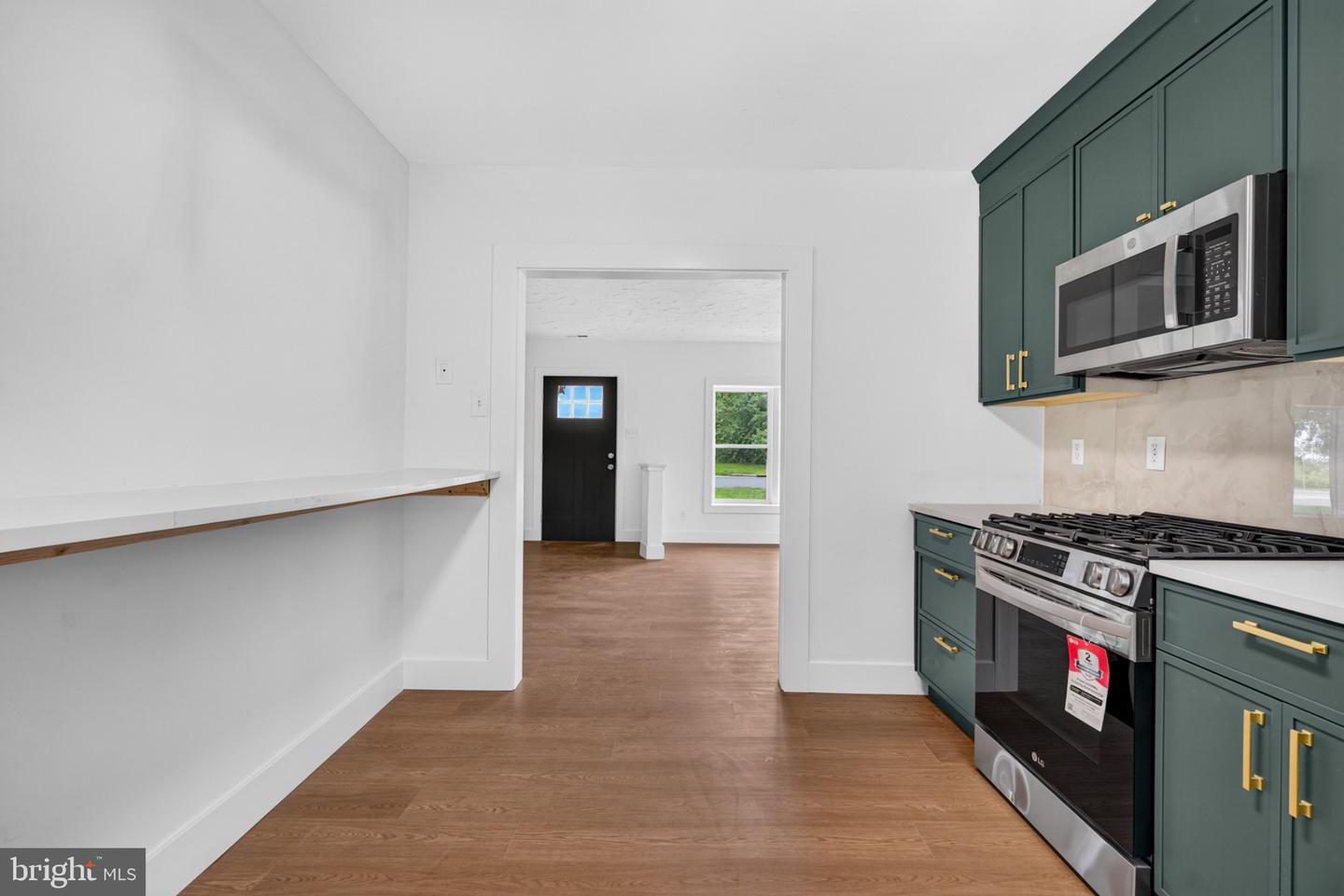 120 Tuckahoe Rd Property Photo 22