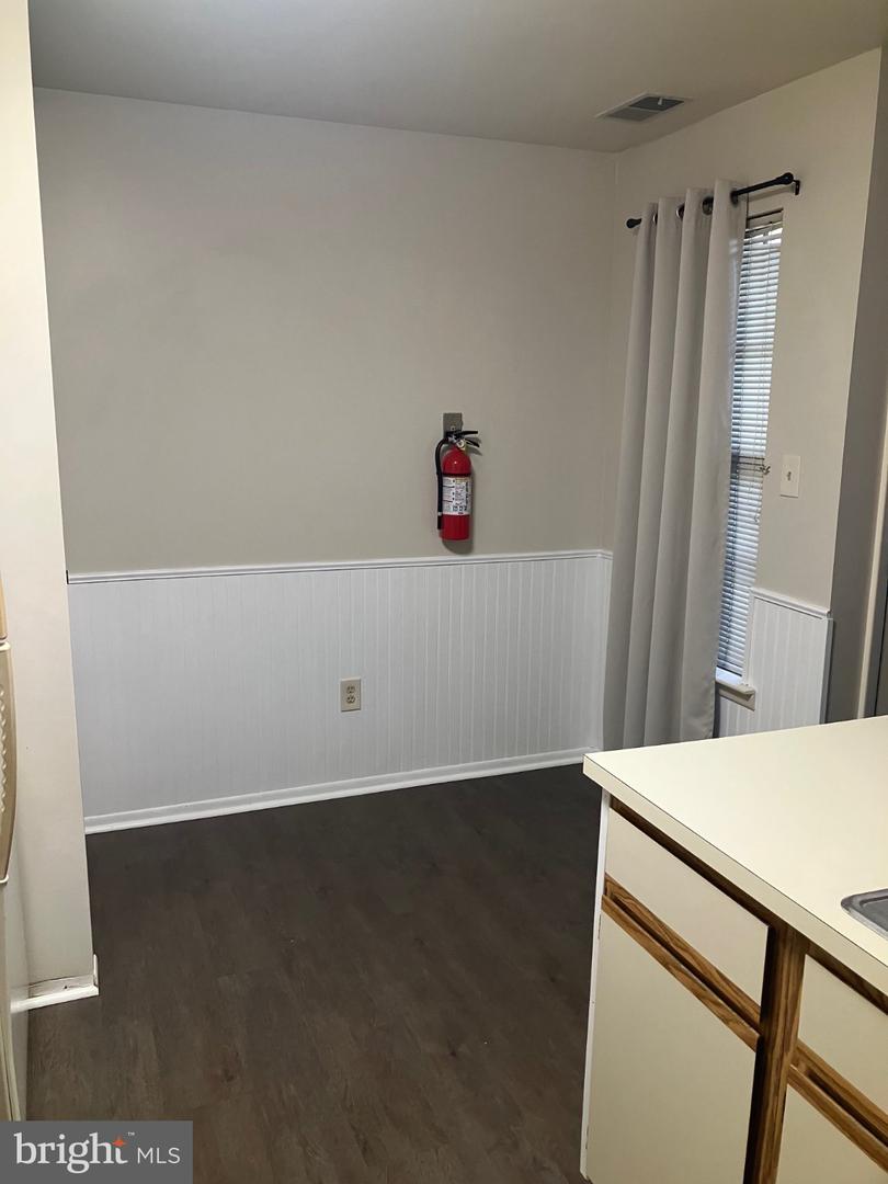 103 Ashton Ct Property Photo 6