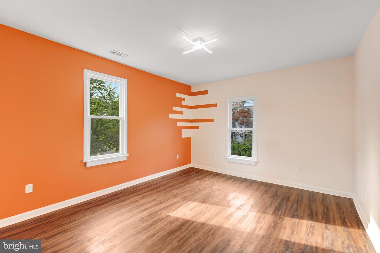 45 E Centre St Property Photo 33