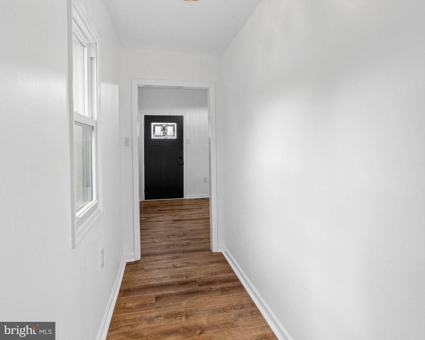 415 Pine Ave Property Photo 8
