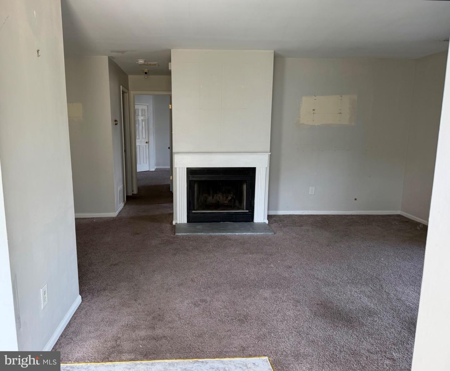 547 Cascade Ct Property Photo 2