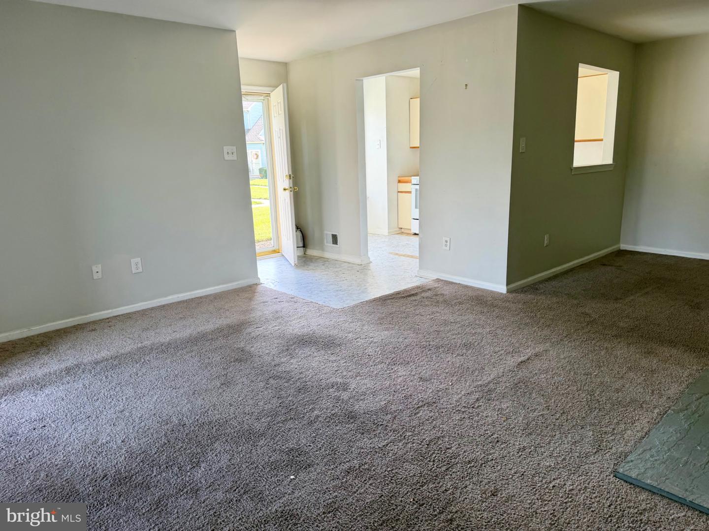 547 Cascade Ct Property Photo 5