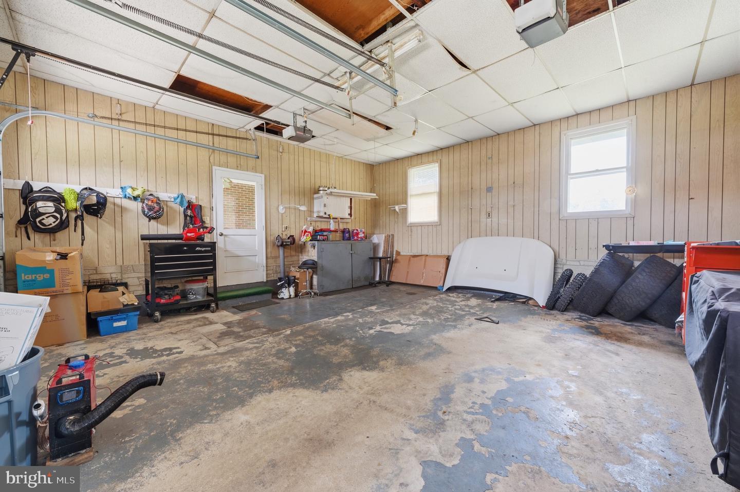 97 Center St Property Photo 12