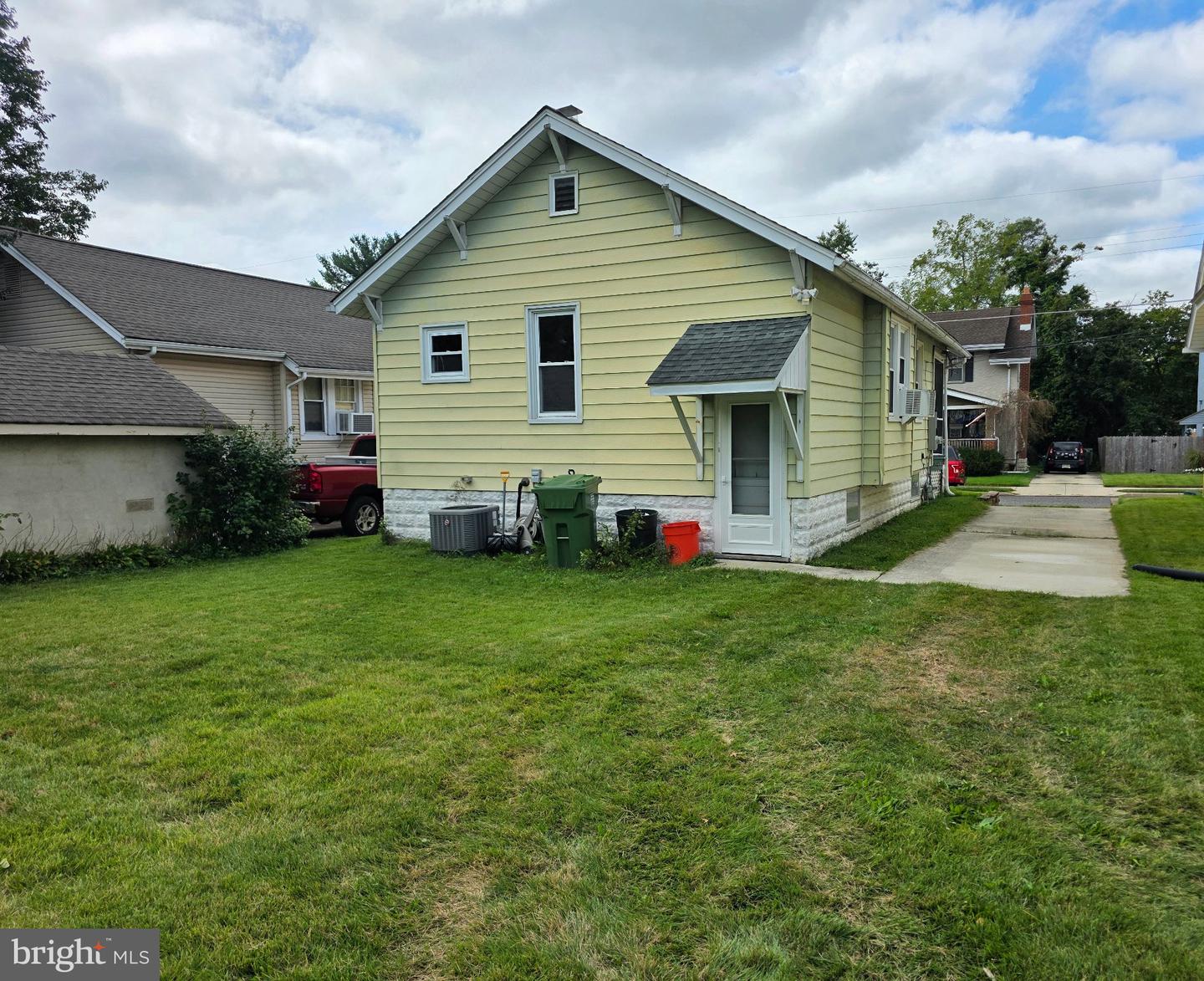 517 West Ave Property Photo 4