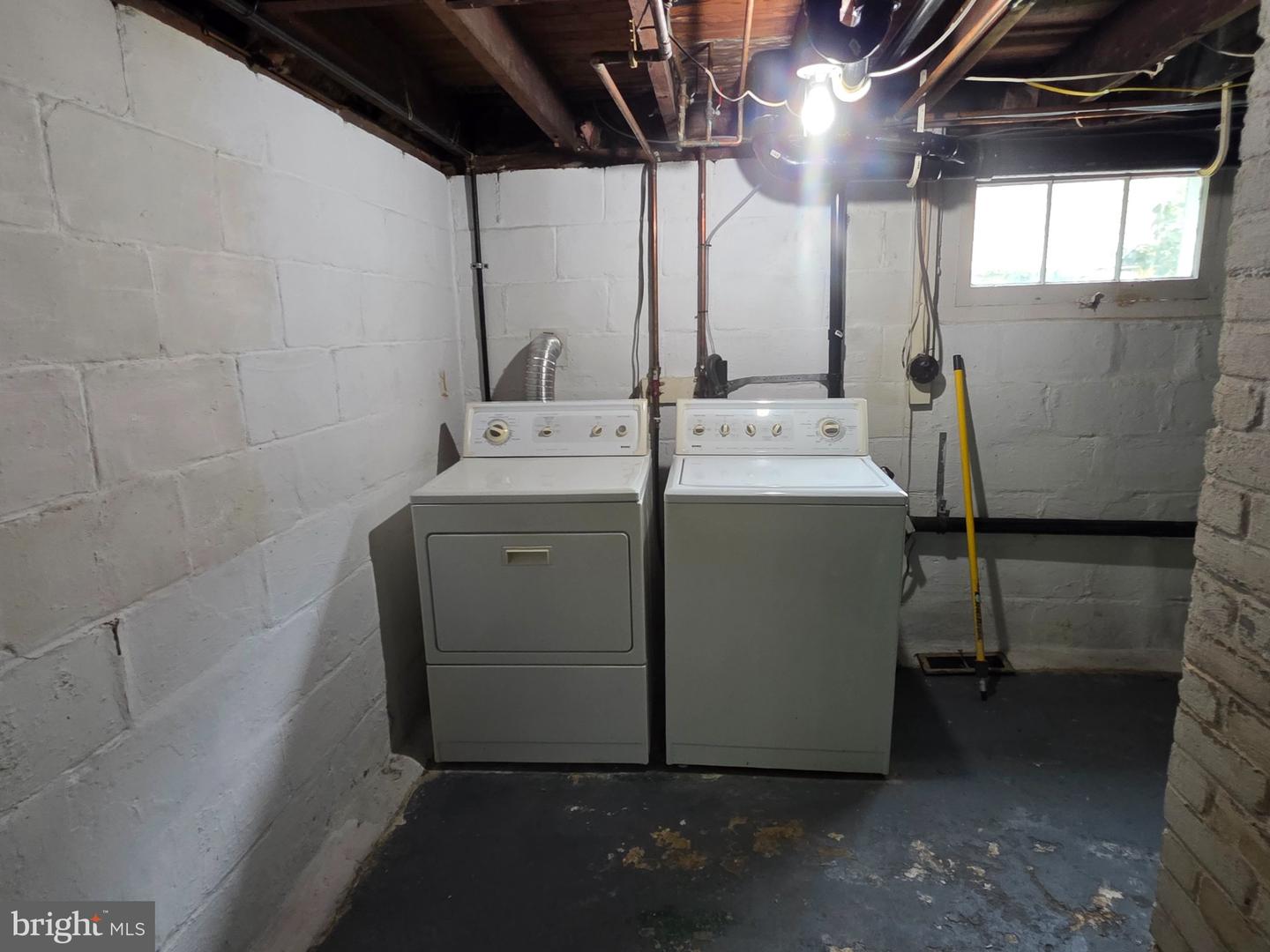 517 West Ave Property Photo 17