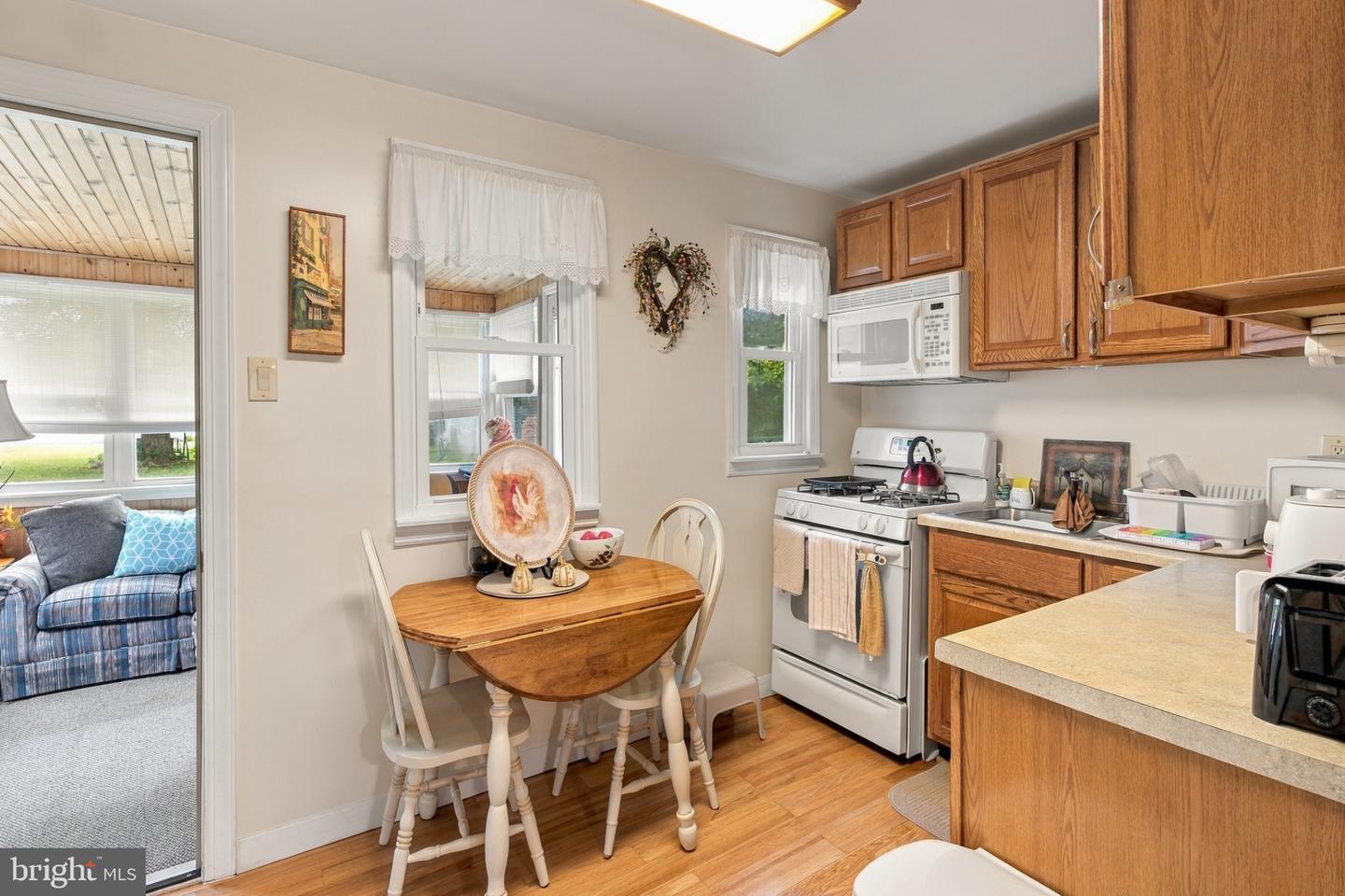 3415 N Shore Dr Property Photo 6