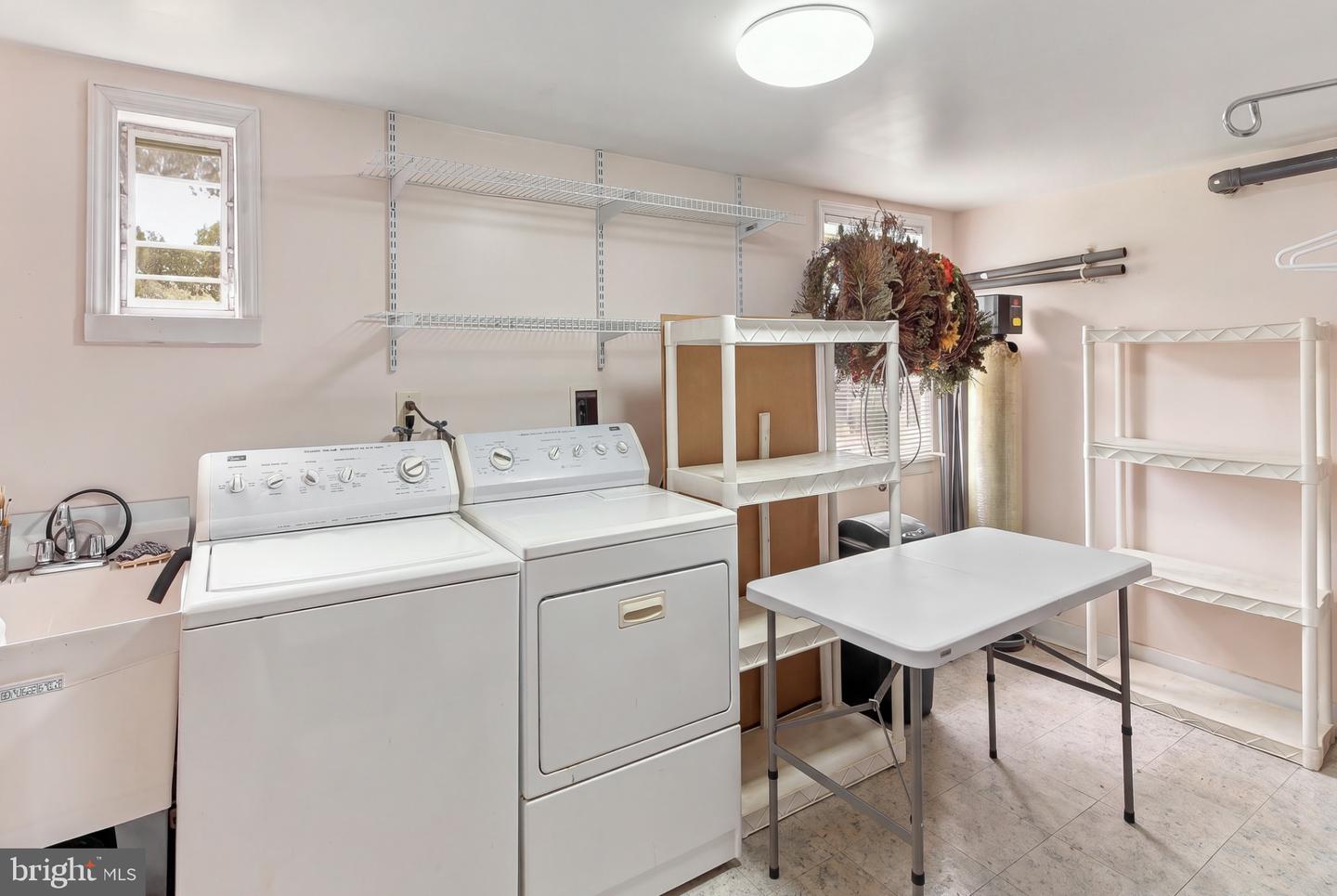 3415 N Shore Dr Property Photo 18
