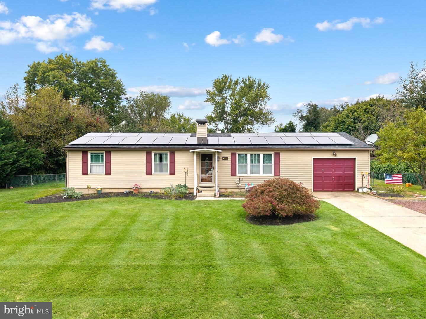 109 RIDGEWAY LN Property Photo 1