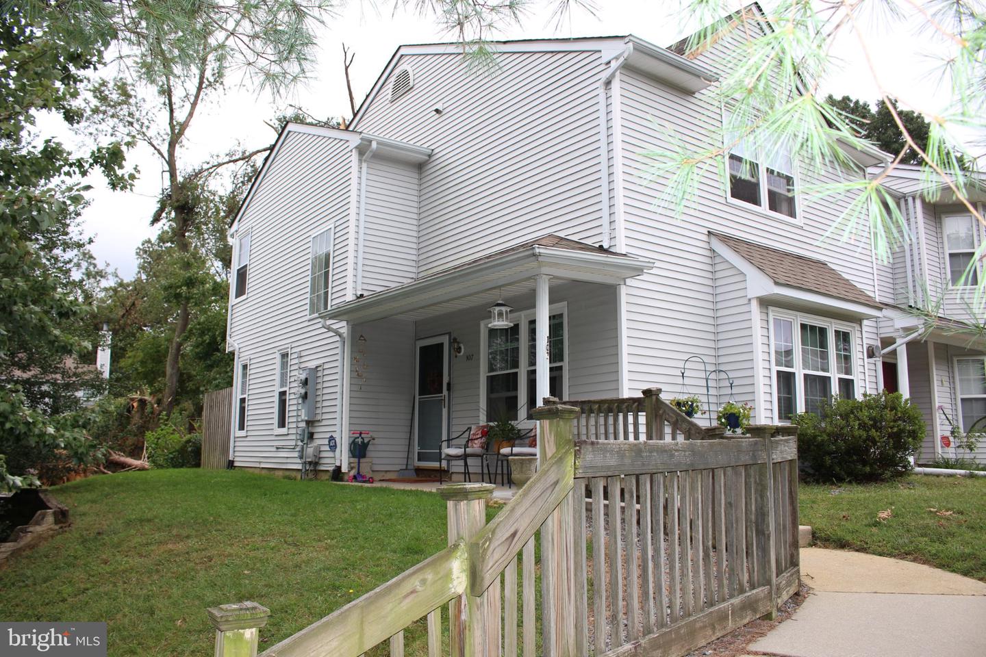 107 PENDRAGON WAY Property Photo 1