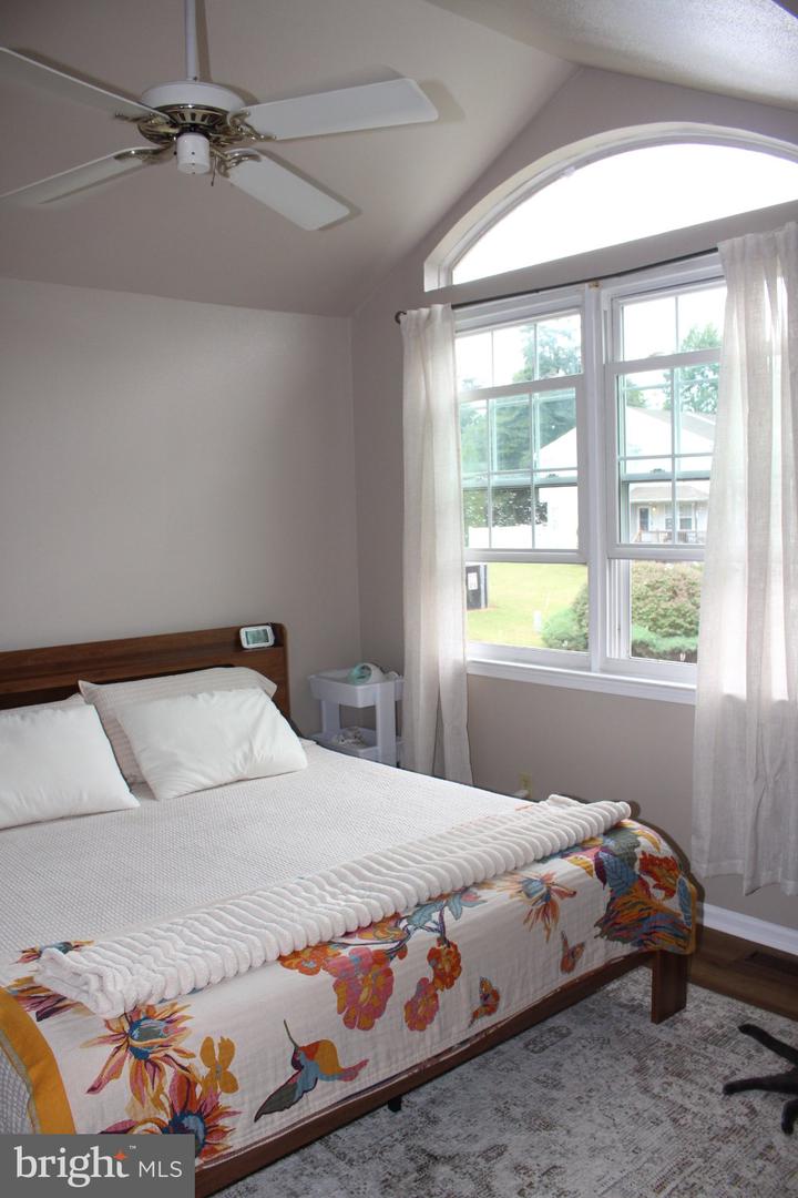107 Pendragon Way Property Photo 35