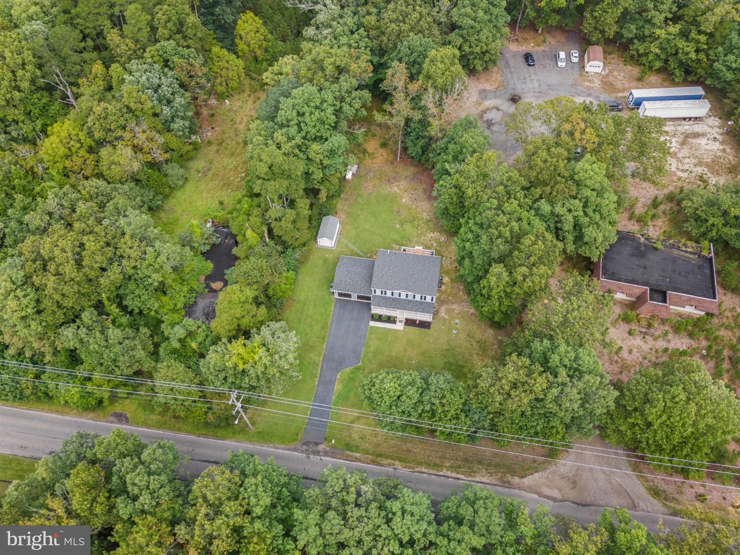 2711 Winslow Rd Property Photo 29