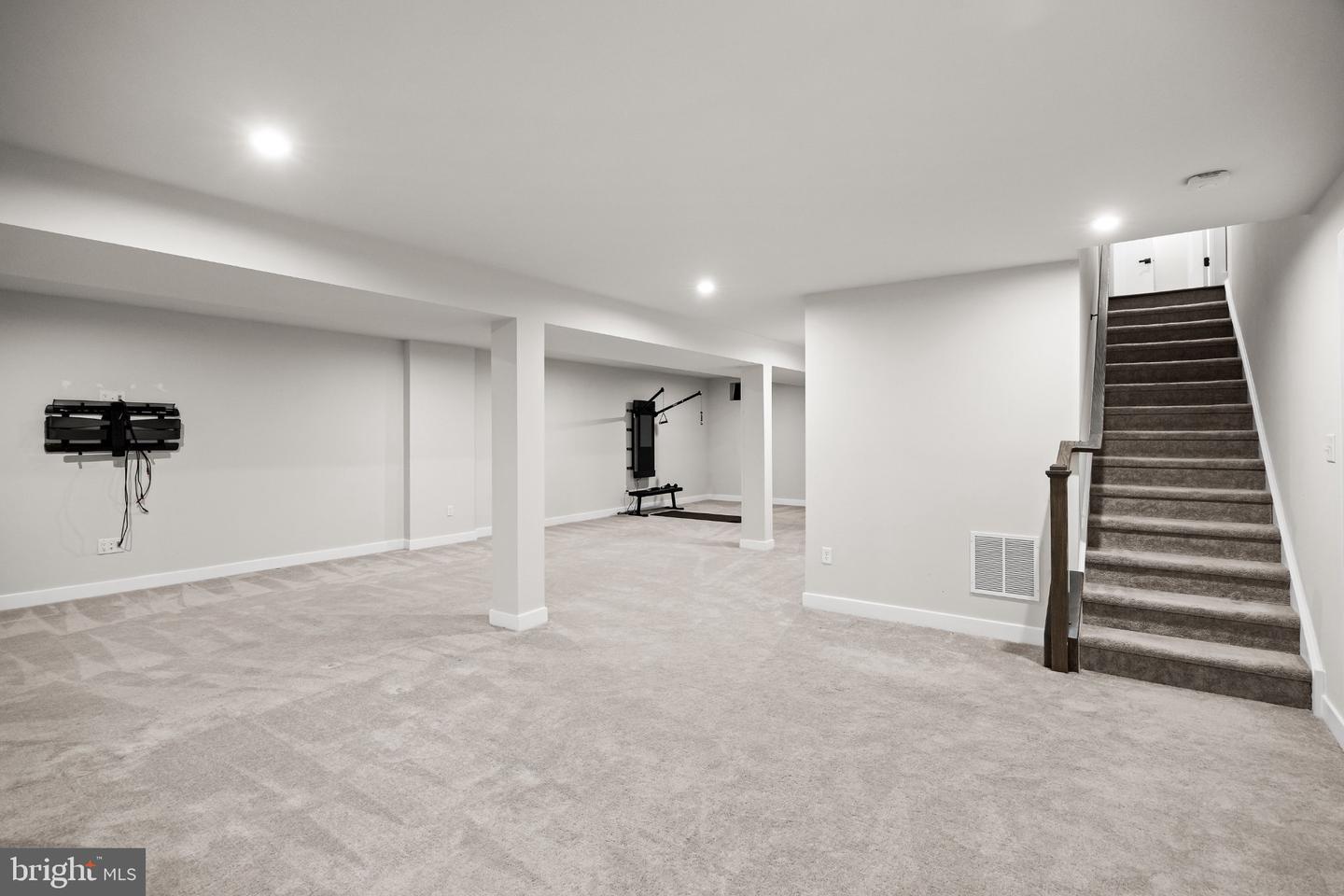 117 Weston Dr Property Photo 35