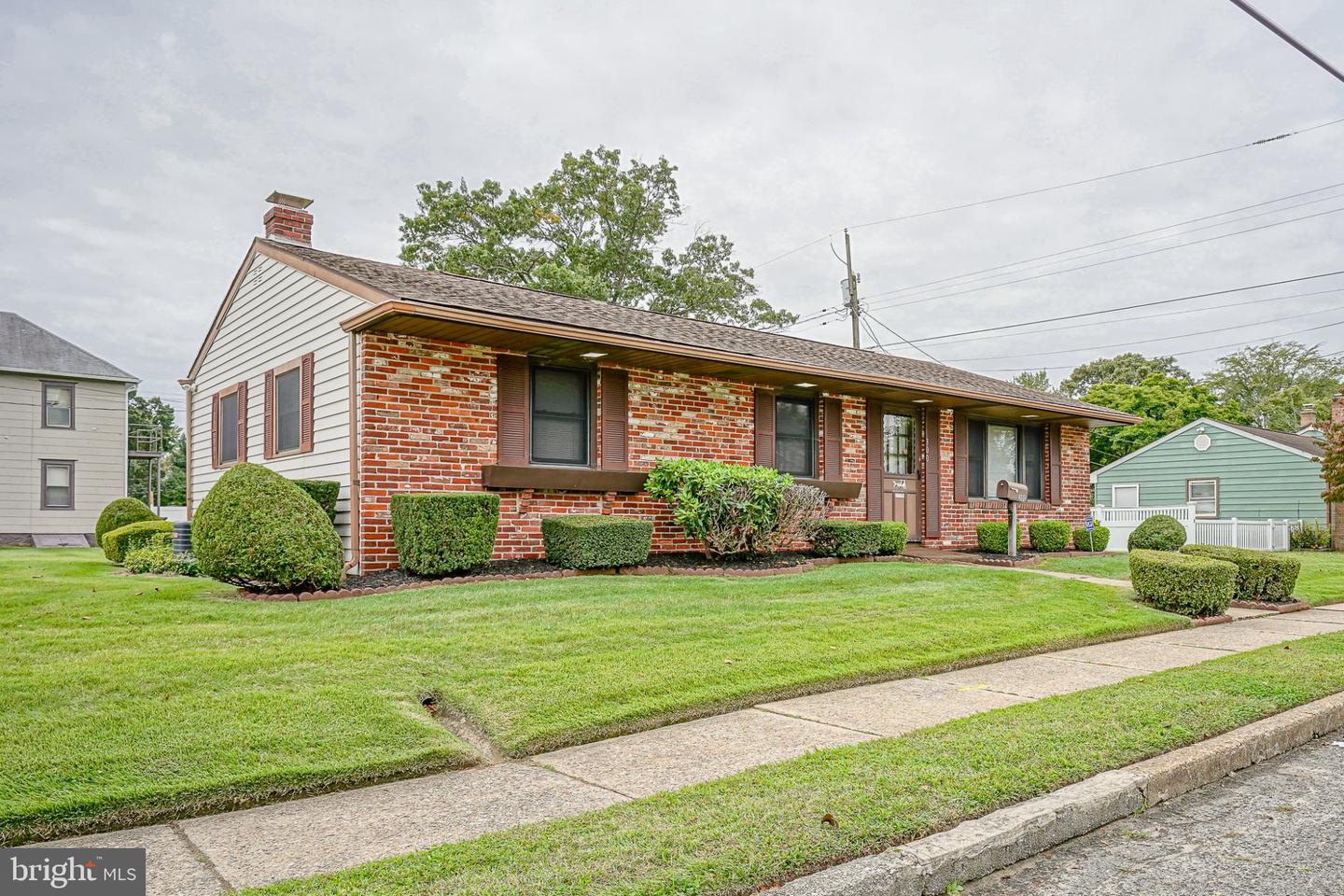 300 NASSAU Property Photo 1
