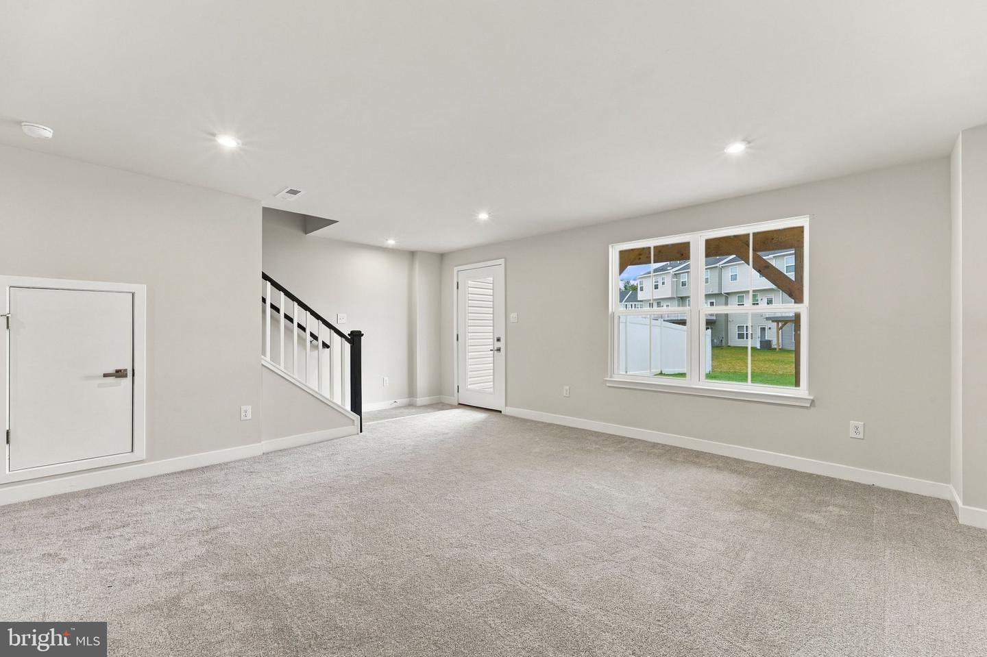 114 Spyglass Hill Dr Property Photo 8