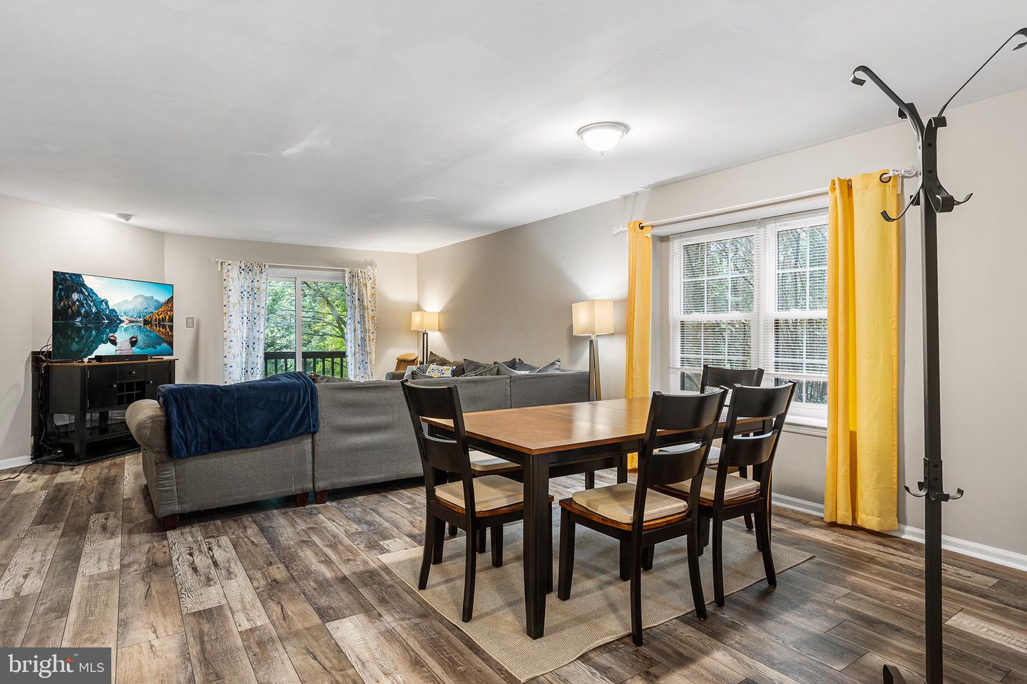 16 N Maple St #g3 Property Photo 6
