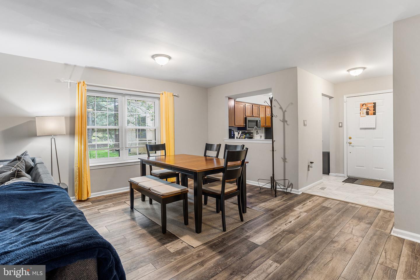 16 N Maple St #g3 Property Photo 9