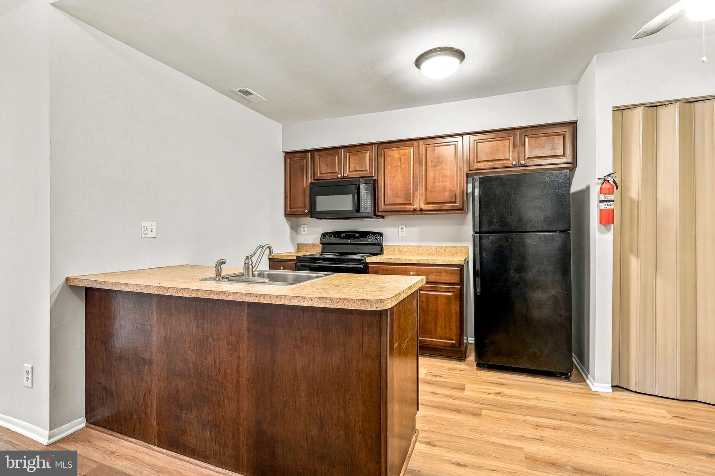 424 Durham Ct Property Photo 11
