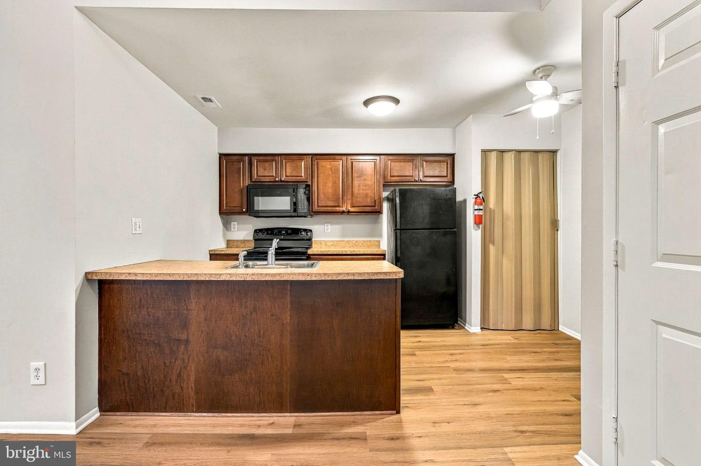 424 Durham Ct Property Photo 12
