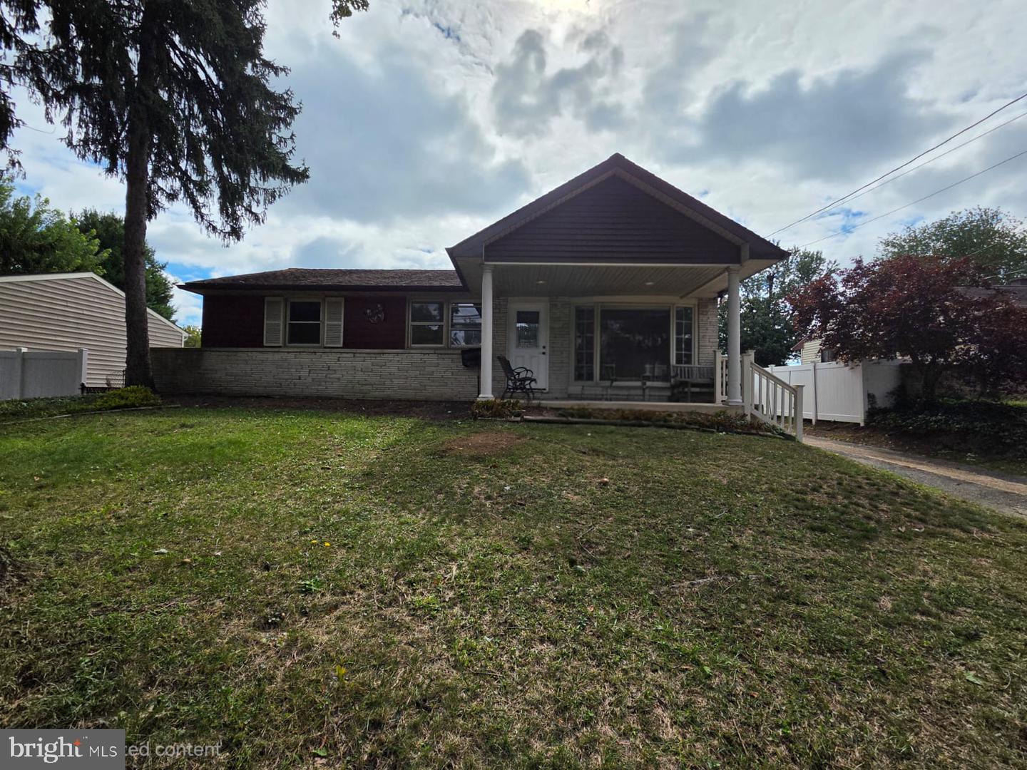 1227 CLEMENTS BRIDGE RD Property Photo 1