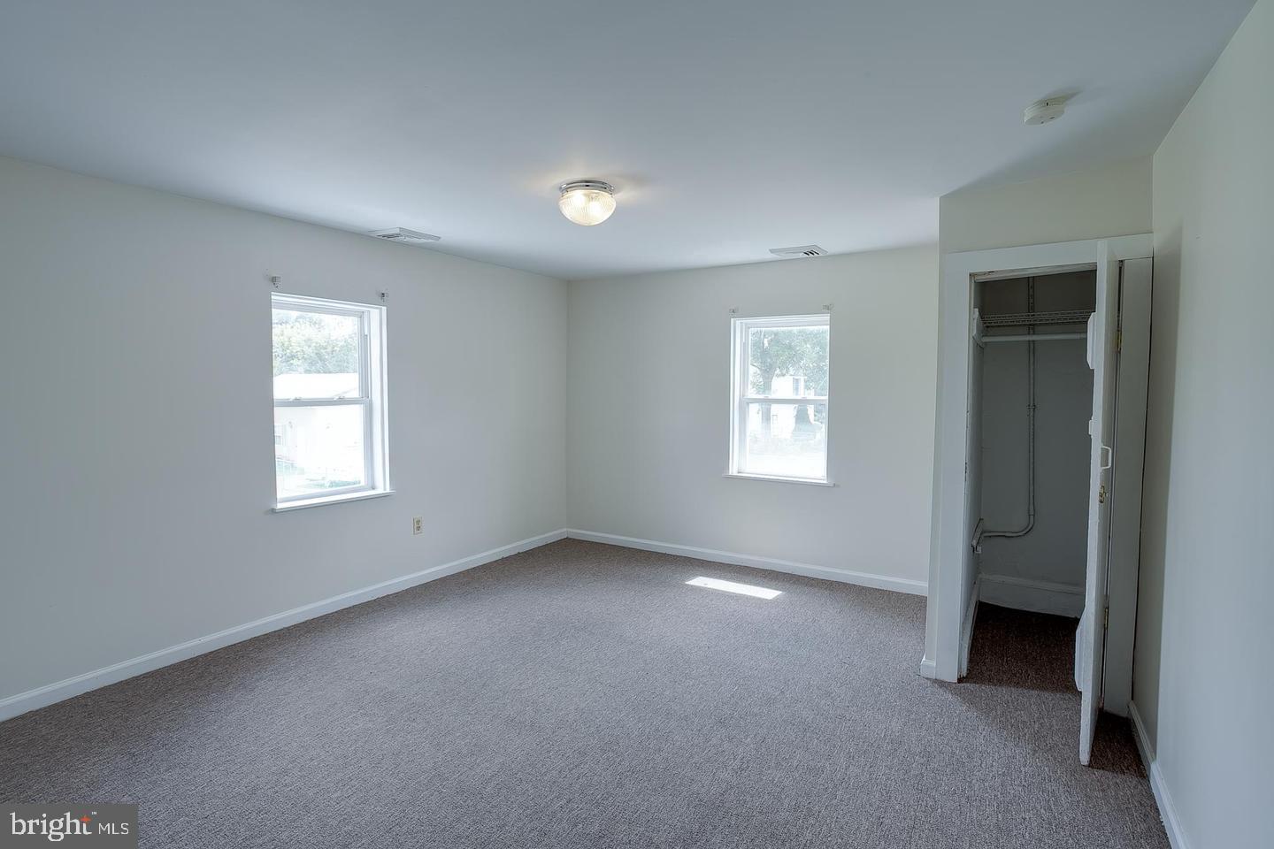 276 Kings Hwy Property Photo 8