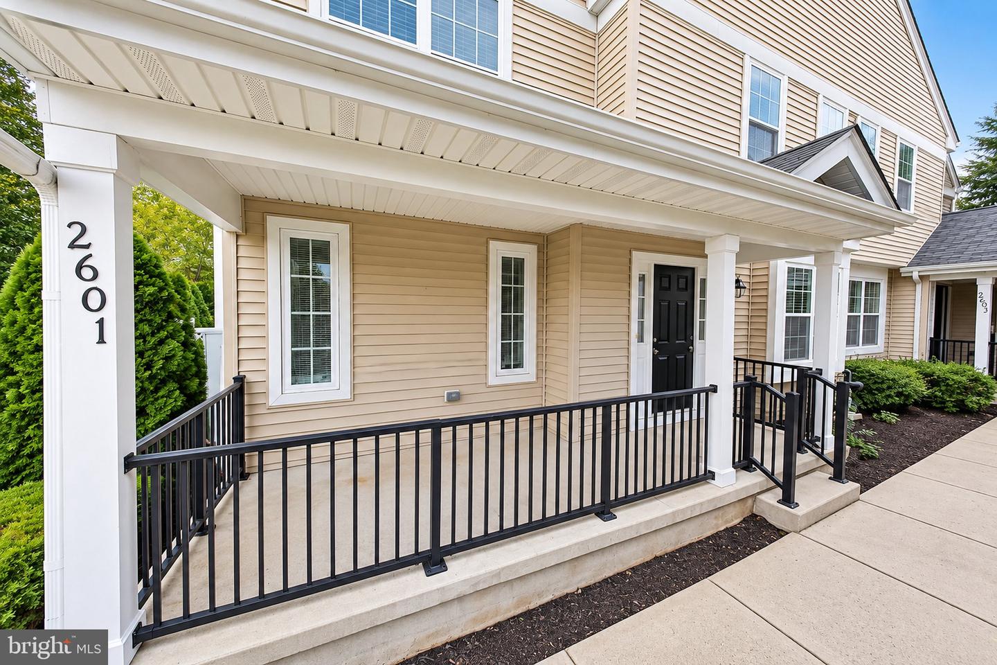 2601 Lexington Mews Property Photo 1