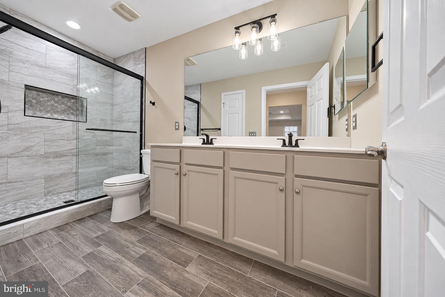 2602 Lexington Mews Property Photo 11