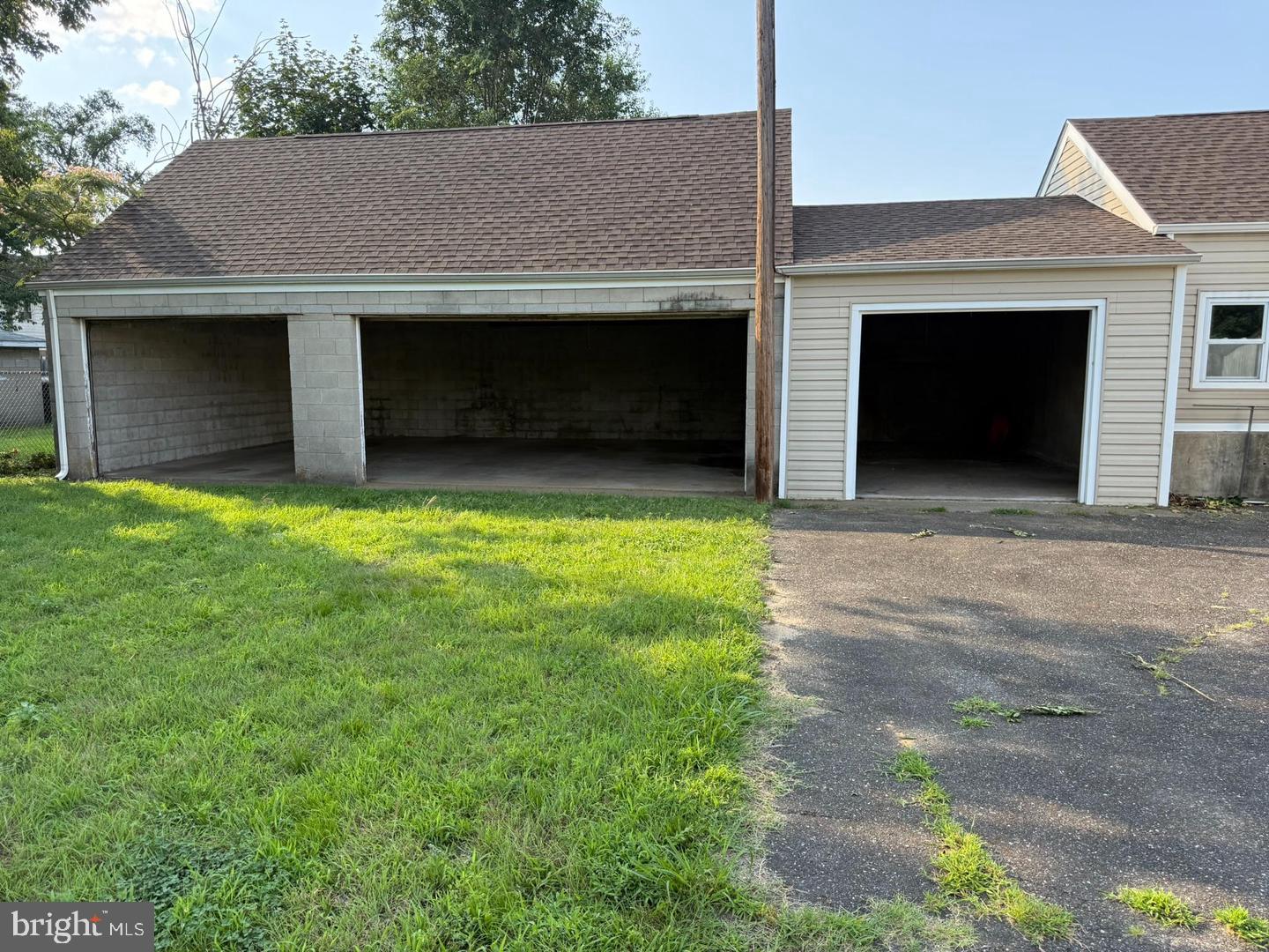 1530 S Delaware St Property Photo 4
