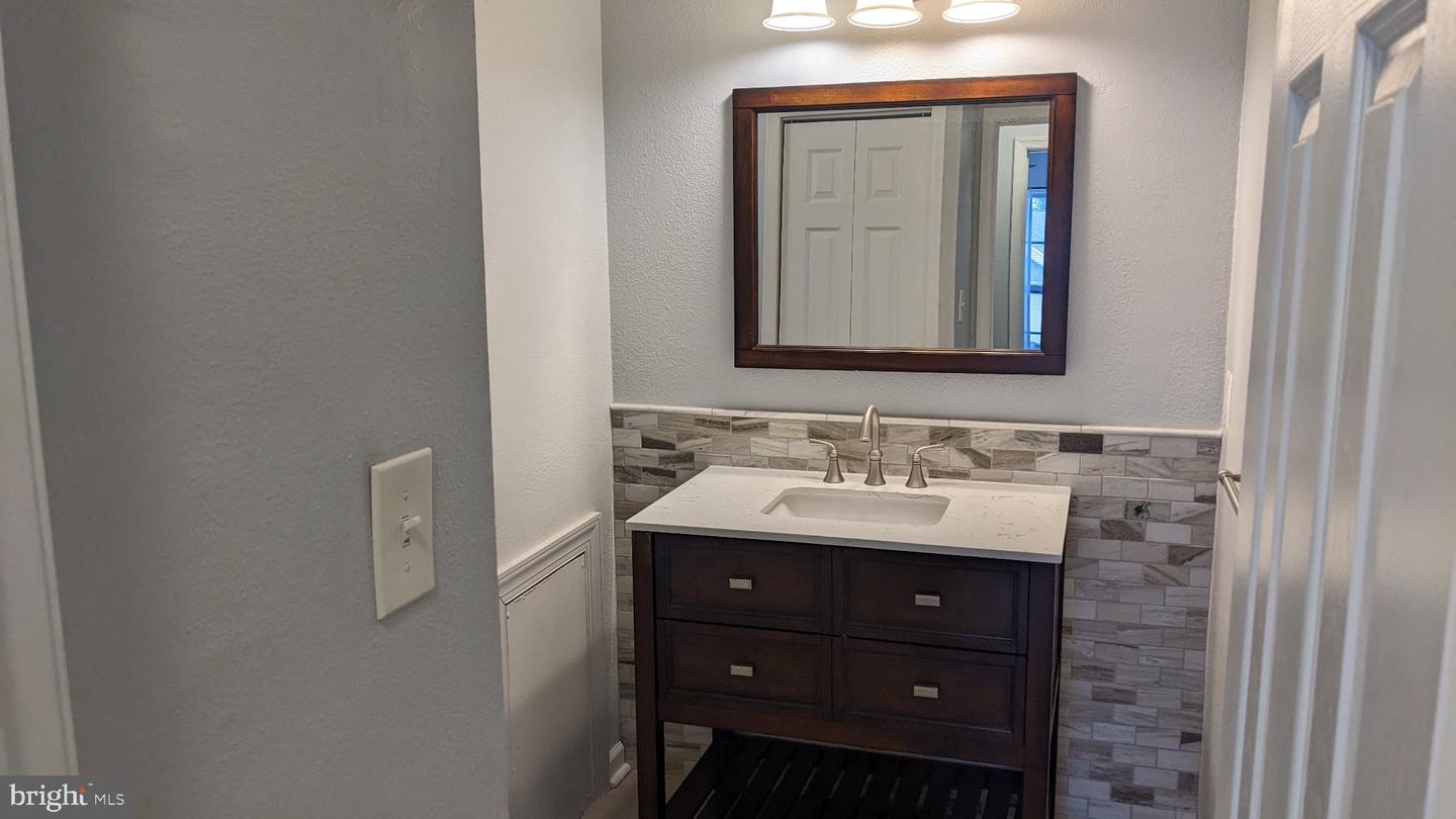 1037 Tristram Cir Property Photo 3