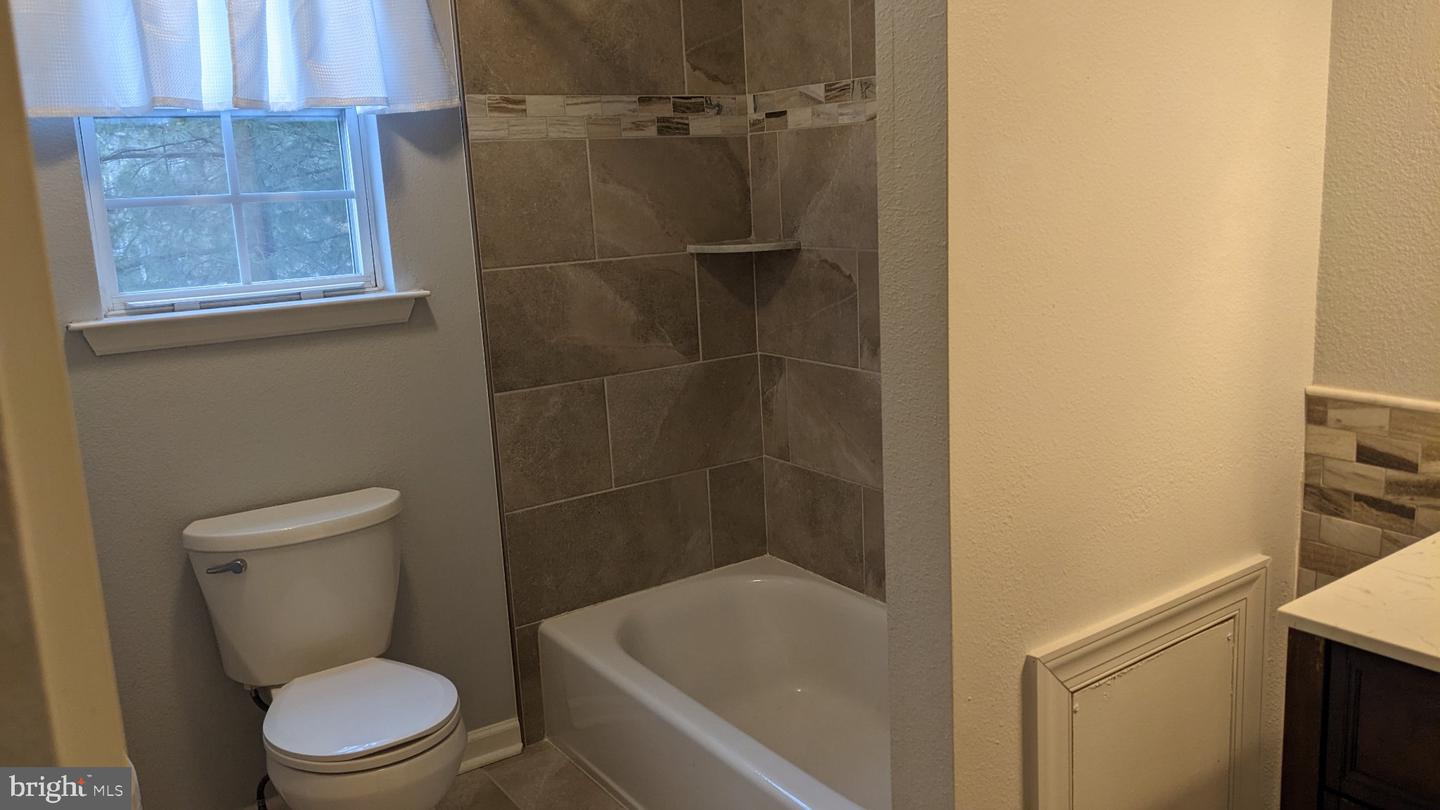 1037 Tristram Cir Property Photo 6