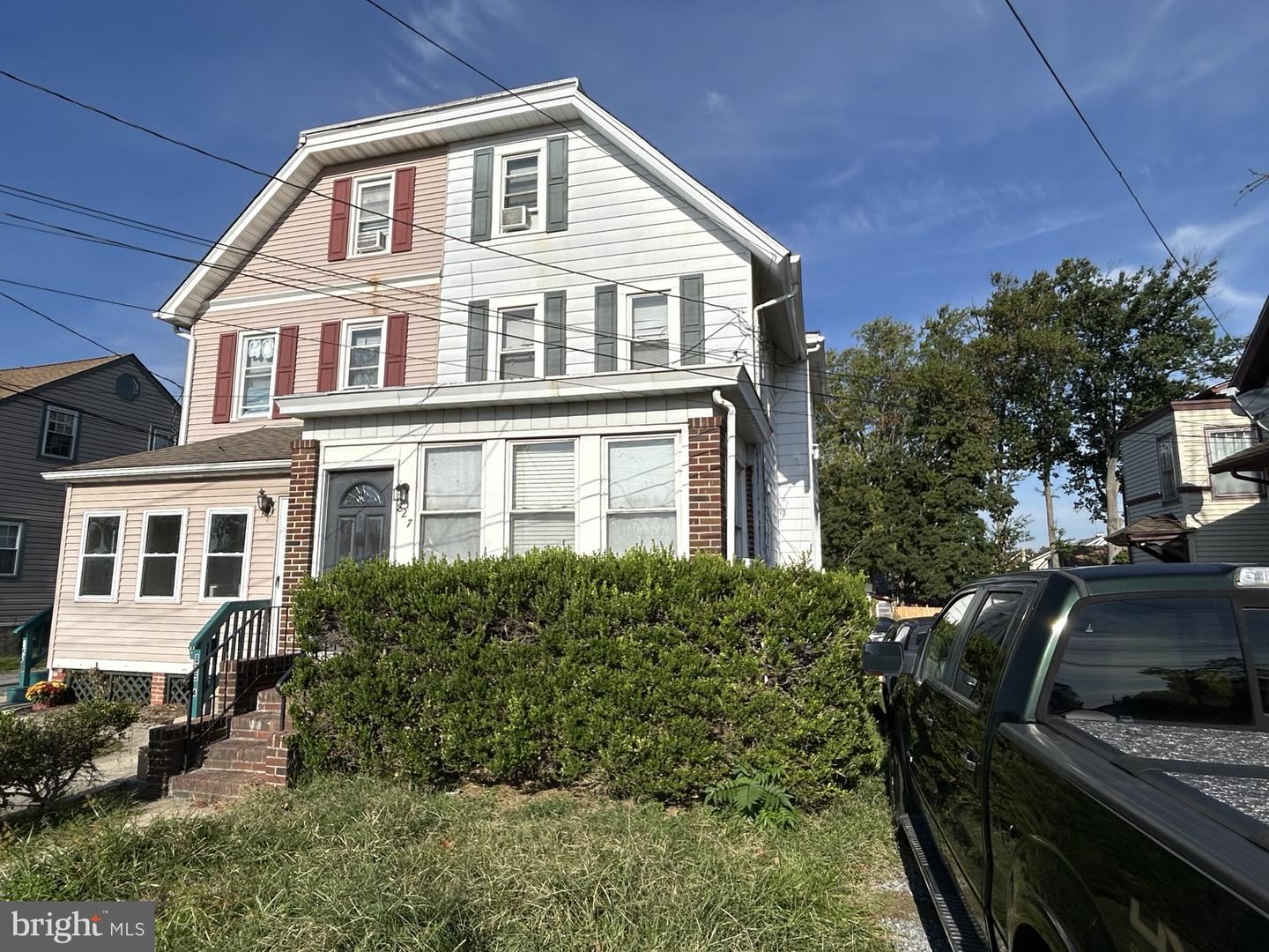 827 N Broad St Property Photo 2