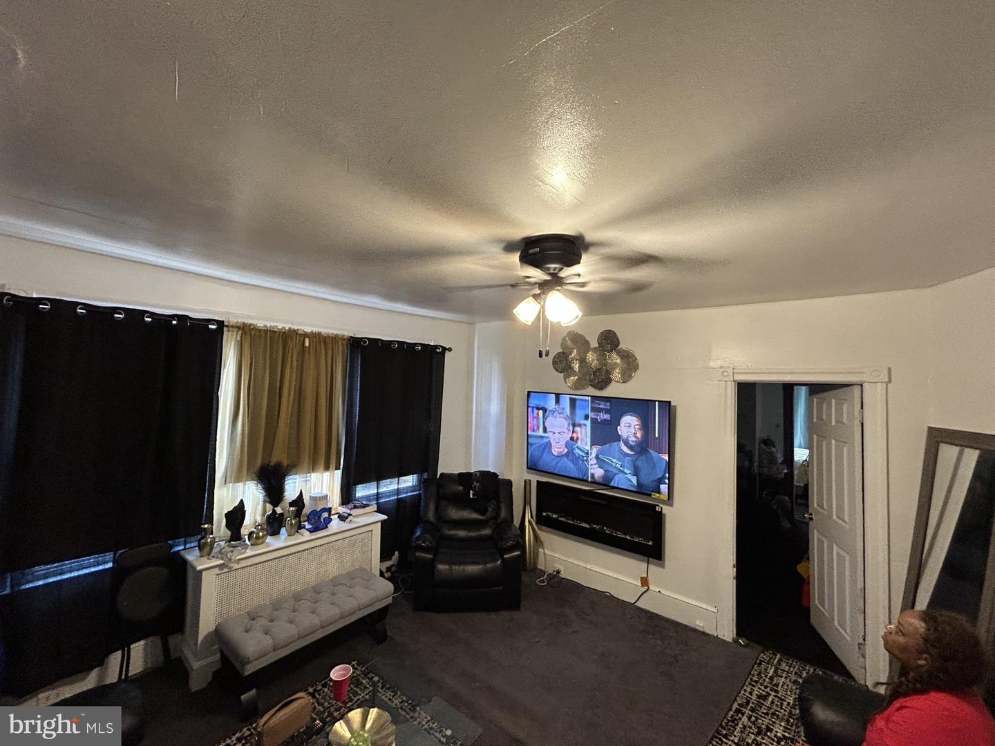 827 N Broad St Property Photo 6