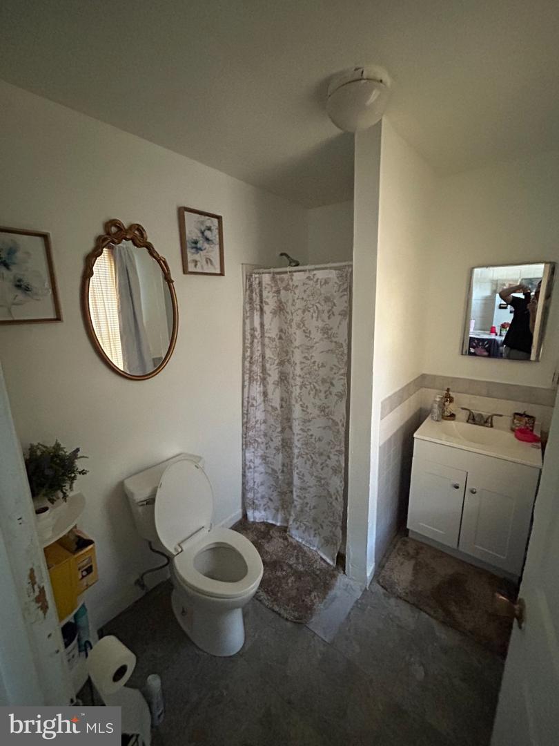 827 N Broad St Property Photo 8