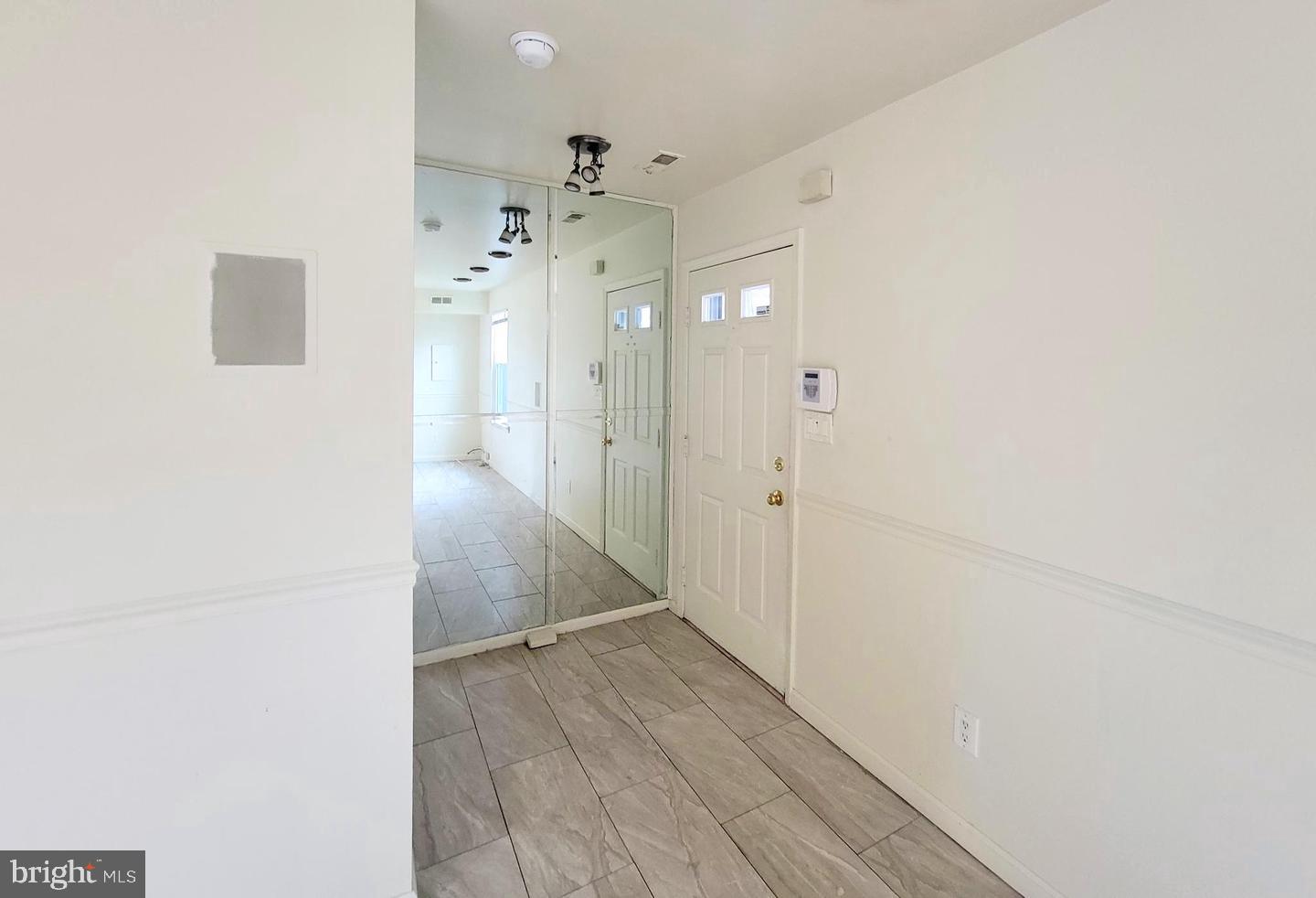 115 Fomalhaut Ave Property Photo 4