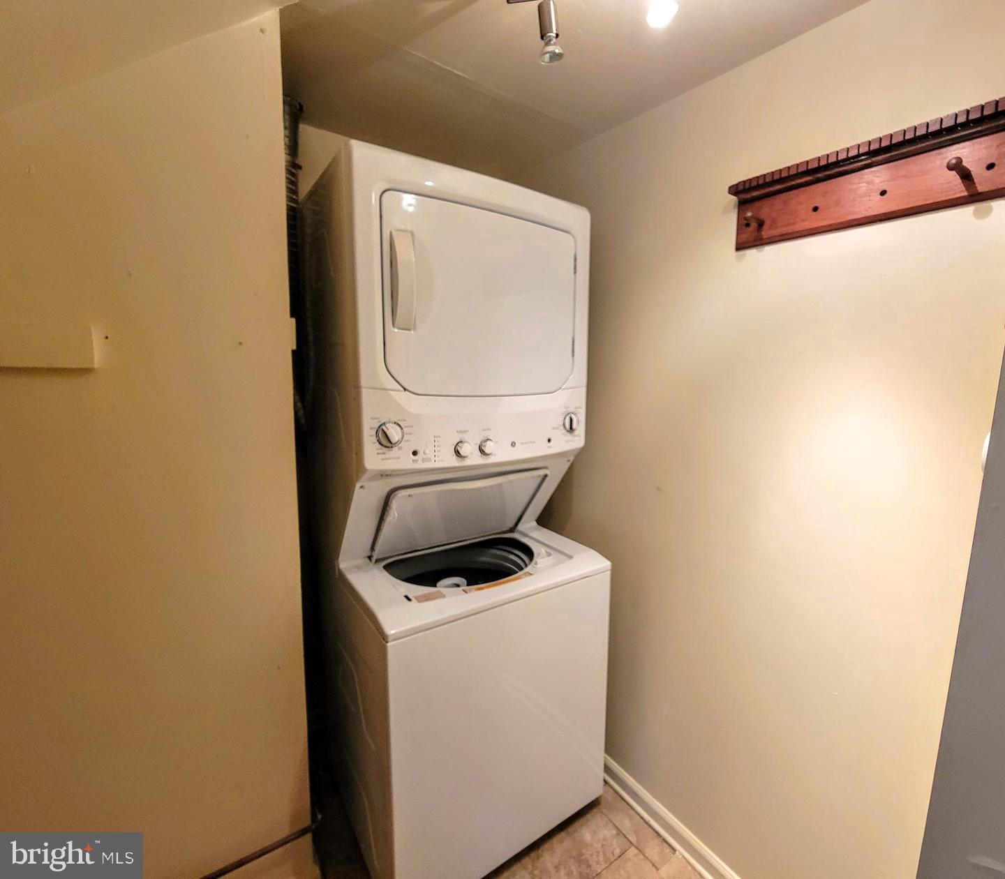 115 Fomalhaut Ave Property Photo 8