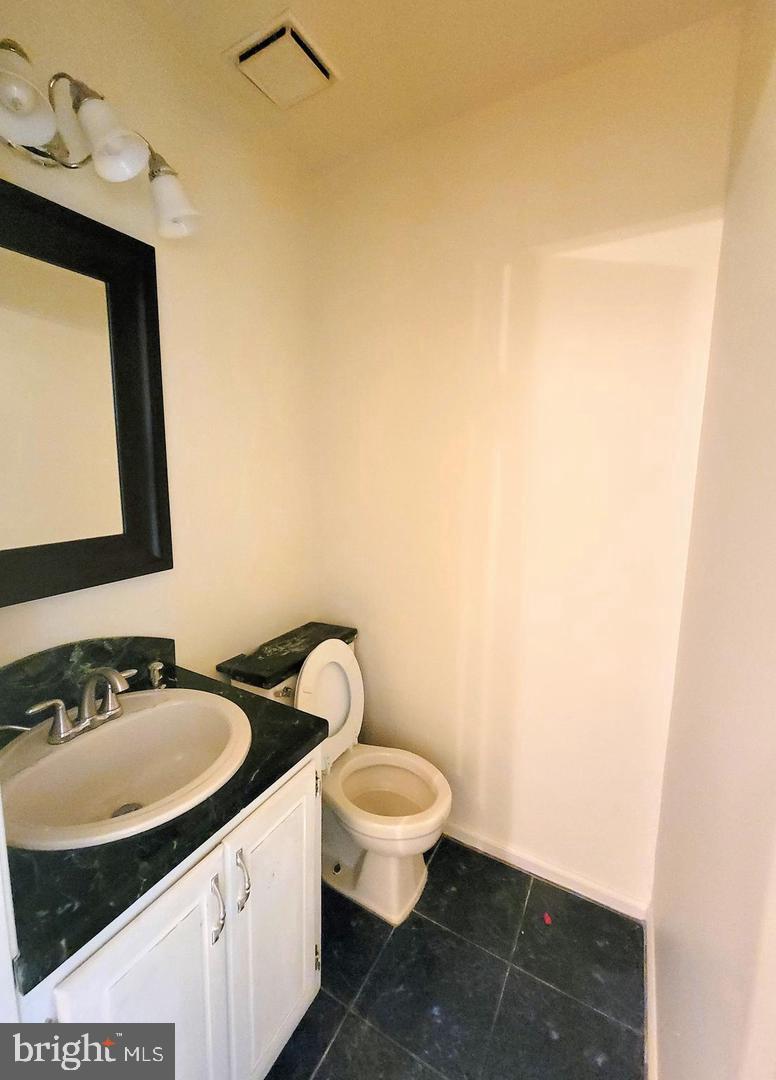 115 Fomalhaut Ave Property Photo 9
