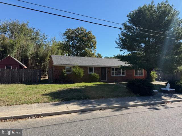 82 S School St Property Photo 3