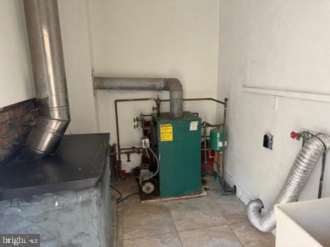 82 S School St Property Photo 17