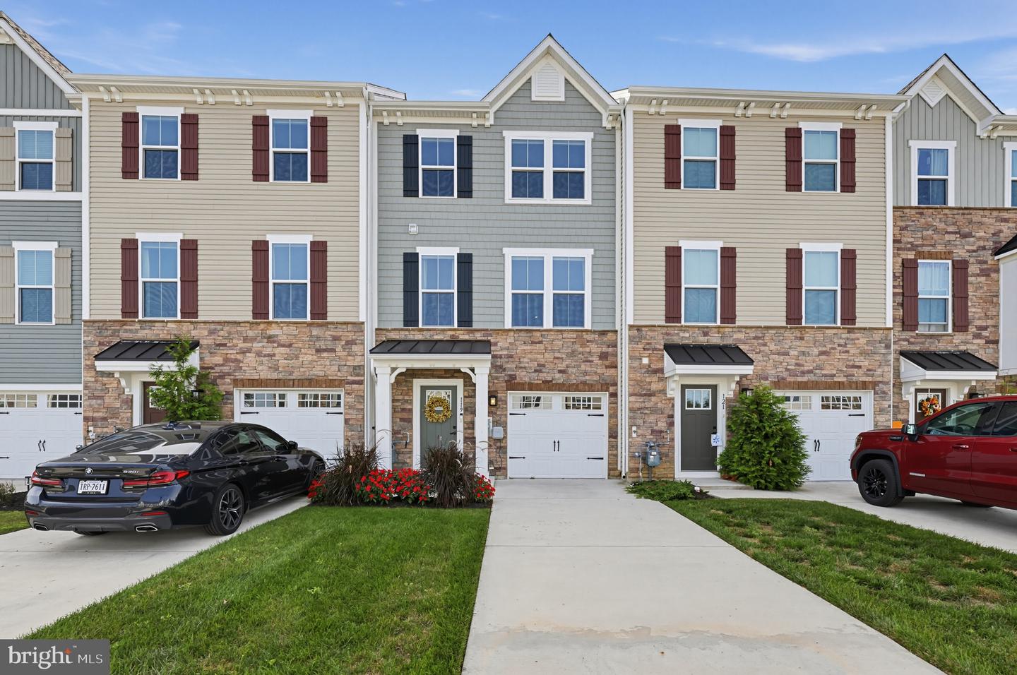 119 ROUNDSTONE RUN Property Photo 1
