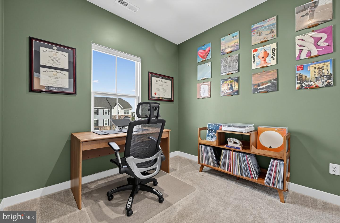 119 Roundstone Run Property Photo 24