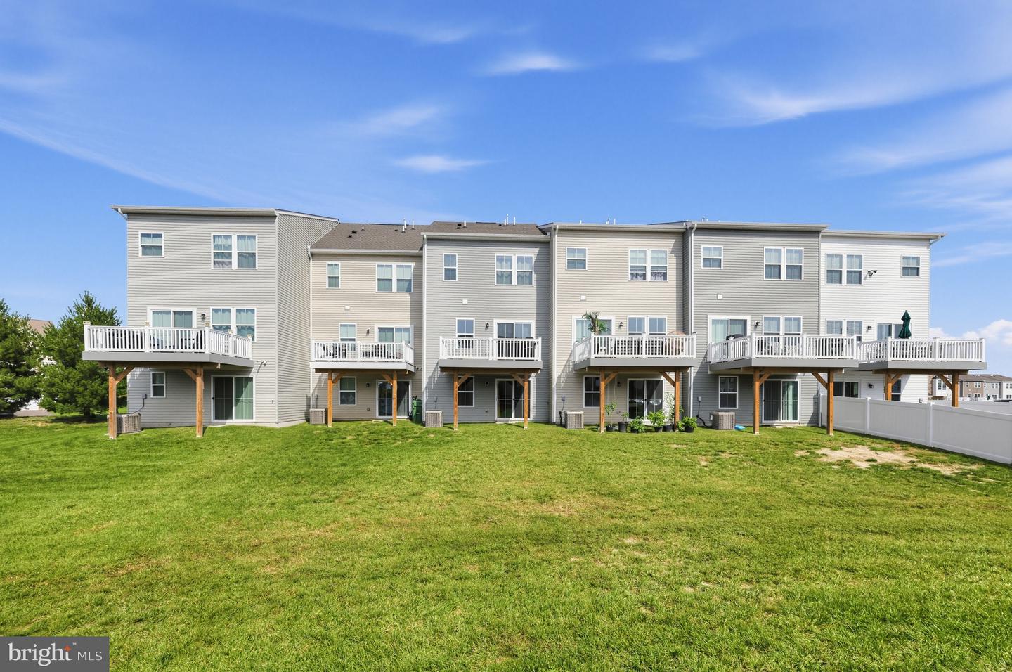 119 Roundstone Run Property Photo 30