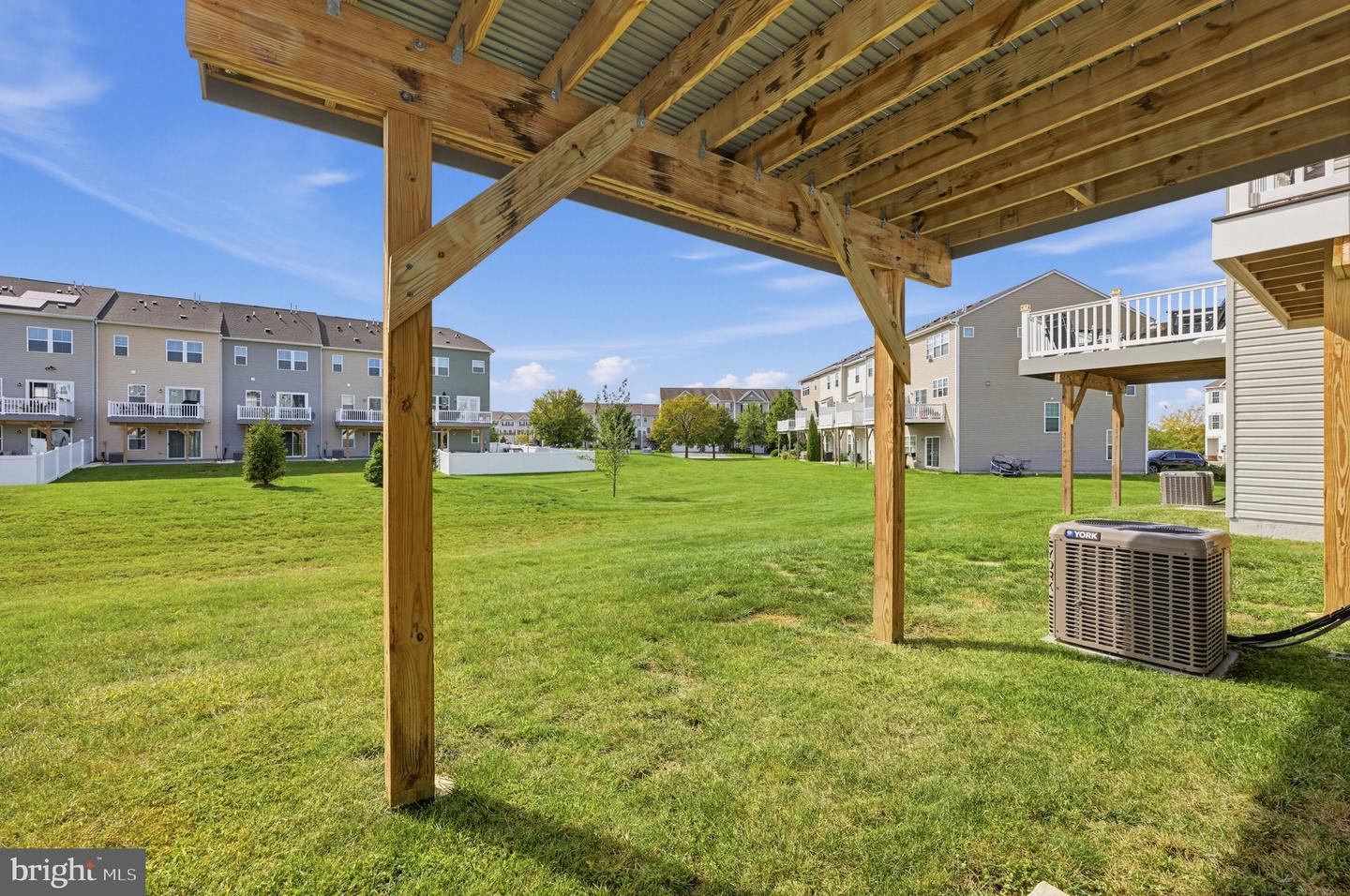 119 Roundstone Run Property Photo 31