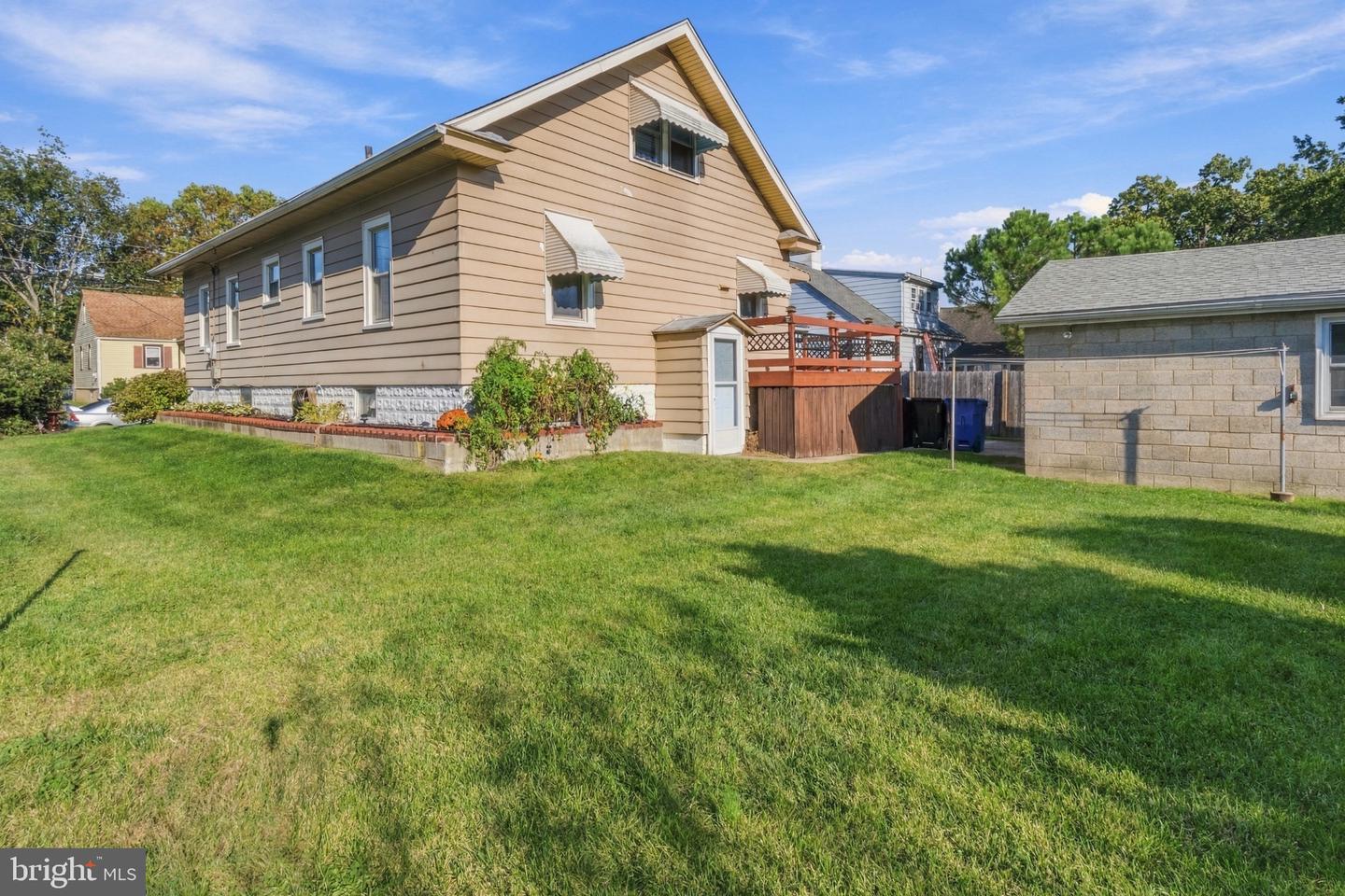 69 Hess Ave Property Photo 15