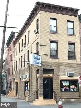 288 6TH ST