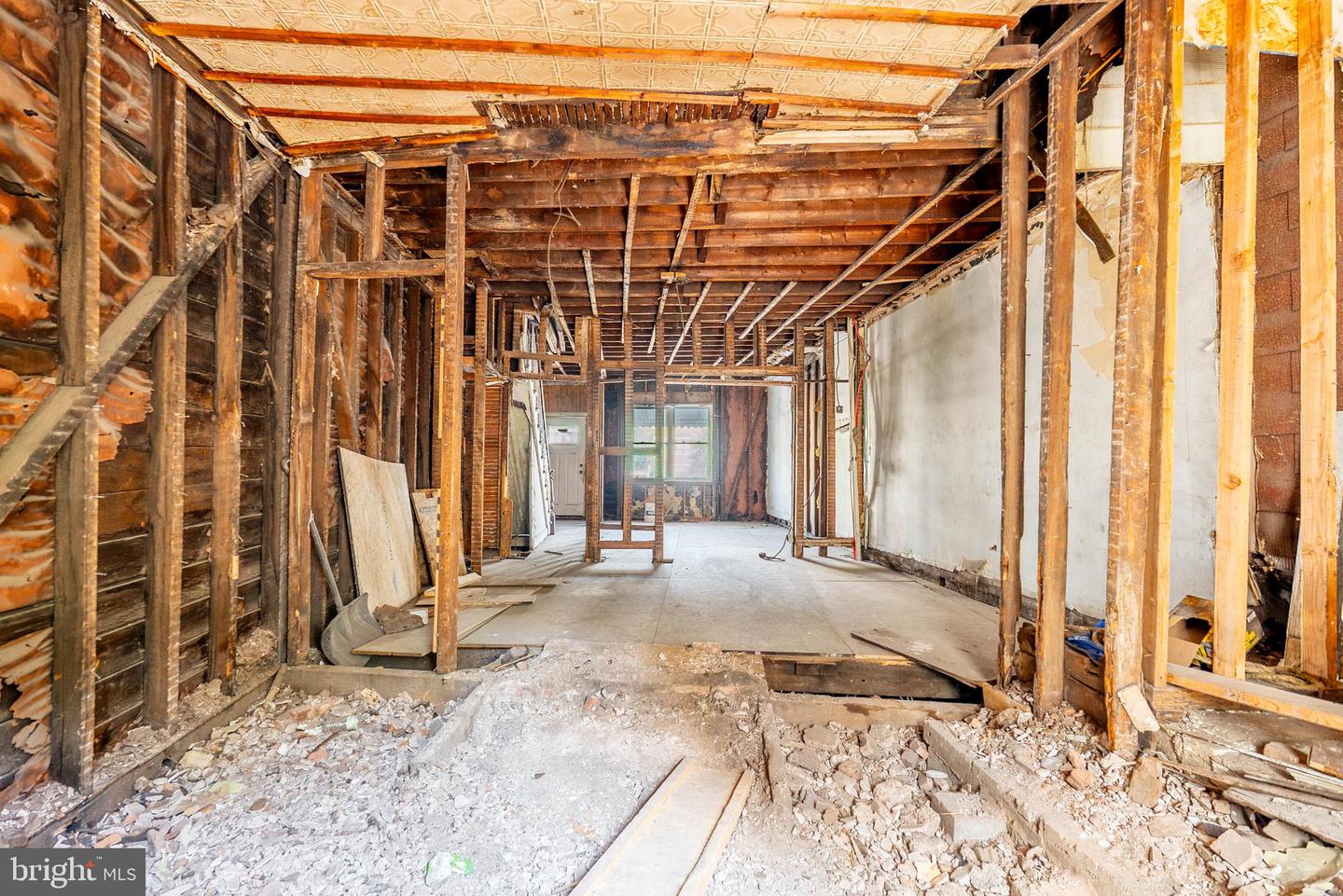 178 Tonnele Property Photo 6