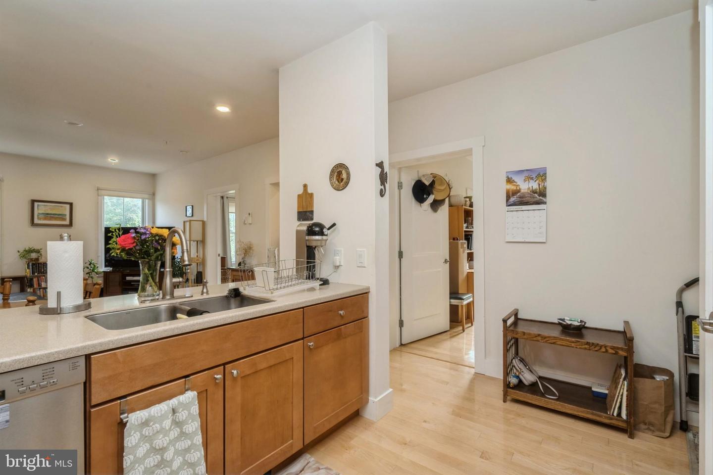 2 Lindbergh Property Photo 4