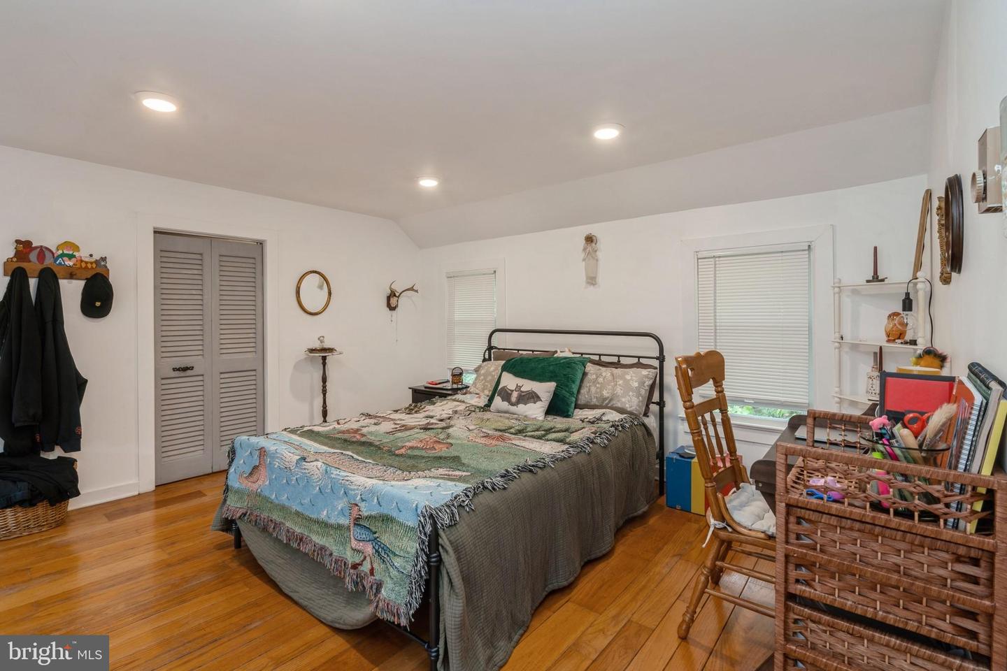 2 Lindbergh Property Photo 23