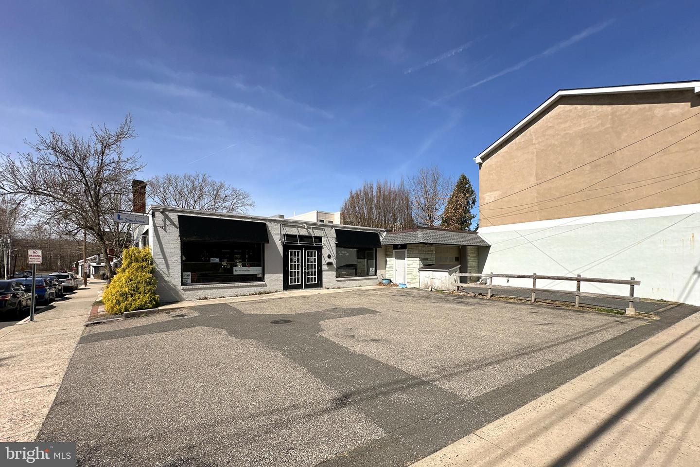 99 S Main St Property Photo 10