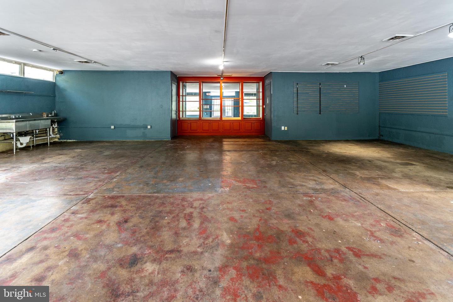 99 S Main St Property Photo 34